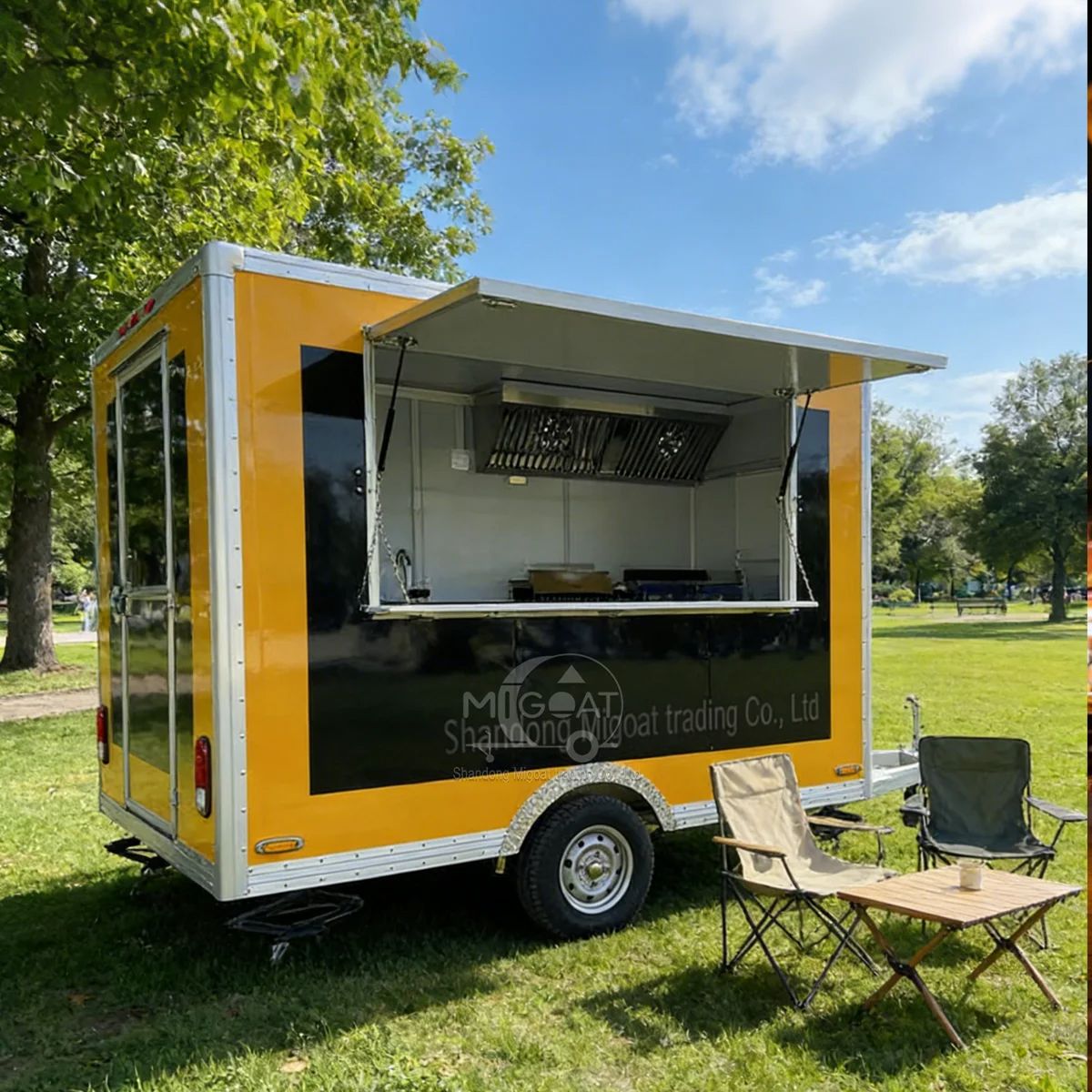 Commercial Kitchen Windows - Żółto-czarny food truck, mobilna kuchnia z